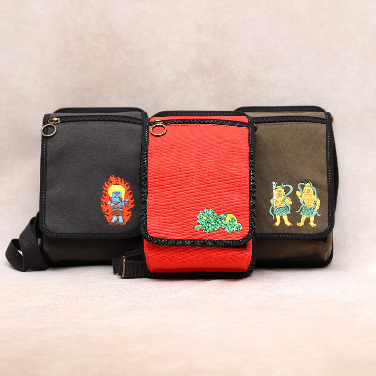 お参りサコッシュ